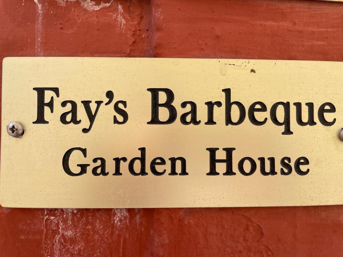 Fay'S Barbeque Garden House -Family Activities Corfu Port公寓 外观 照片